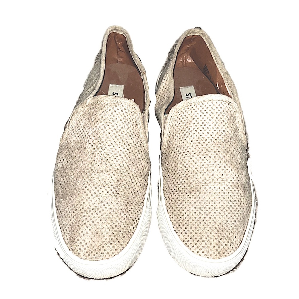 Steve Madden slip on shoes